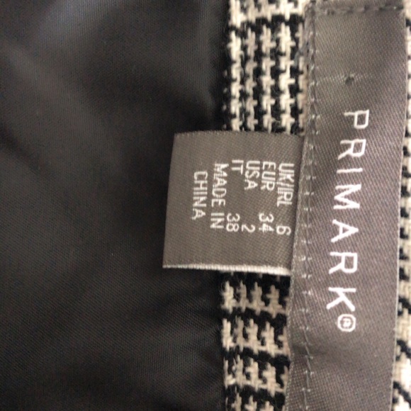 Primark plaid skirt  W/ Silver button hardware - Picture 4 of 4